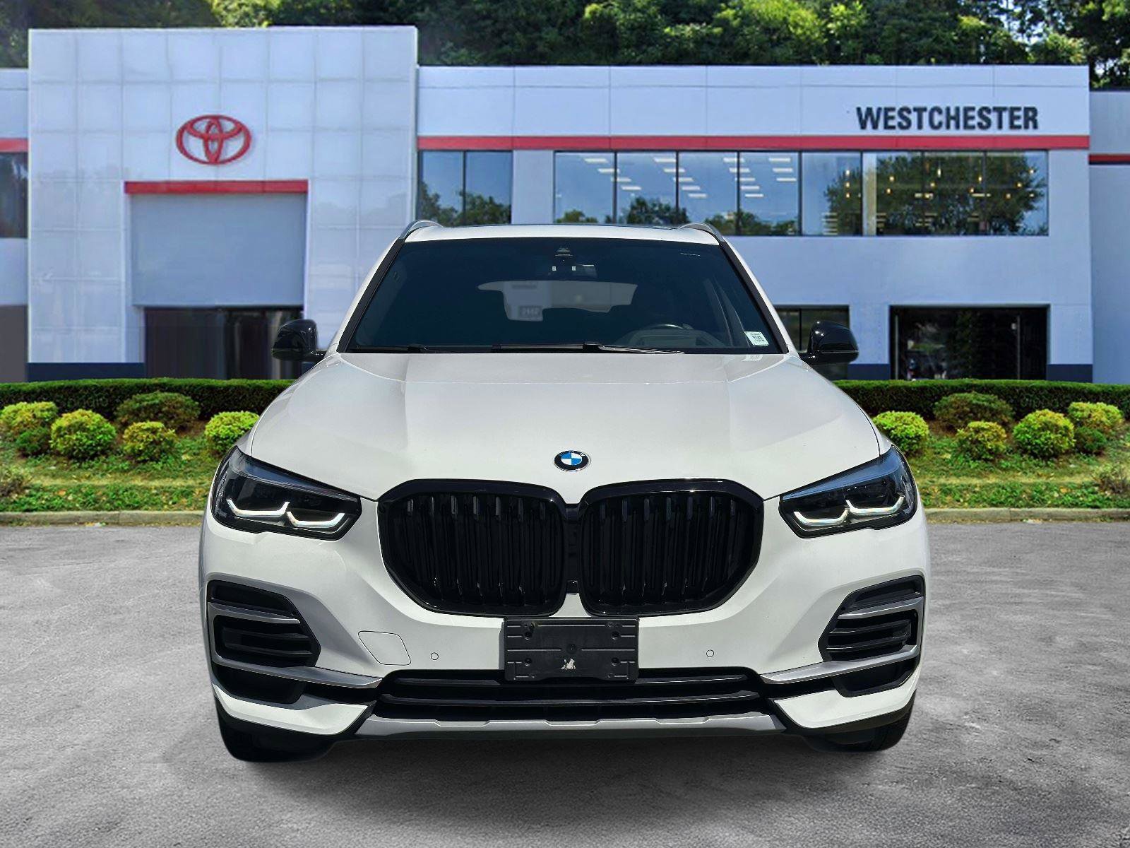 Used 2022 BMW X5 xDrive40i w/ Premium Package AWD/4WD image 8