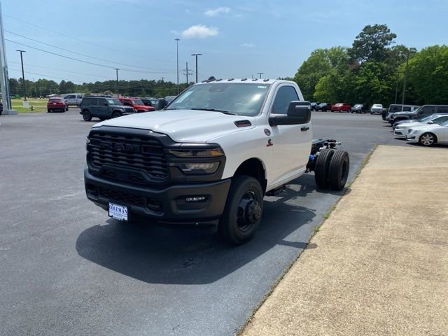 New 2025 RAM 3500 Tradesman image 3