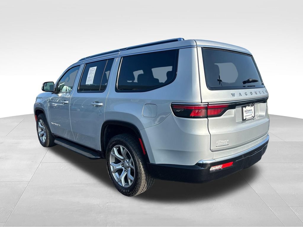 Used 2022 Jeep Wagoneer Series II AWD/4WD image 3