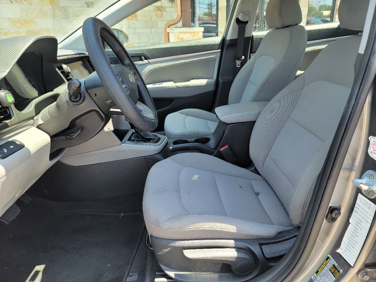 Used 2019 Hyundai Elantra SEL image 13