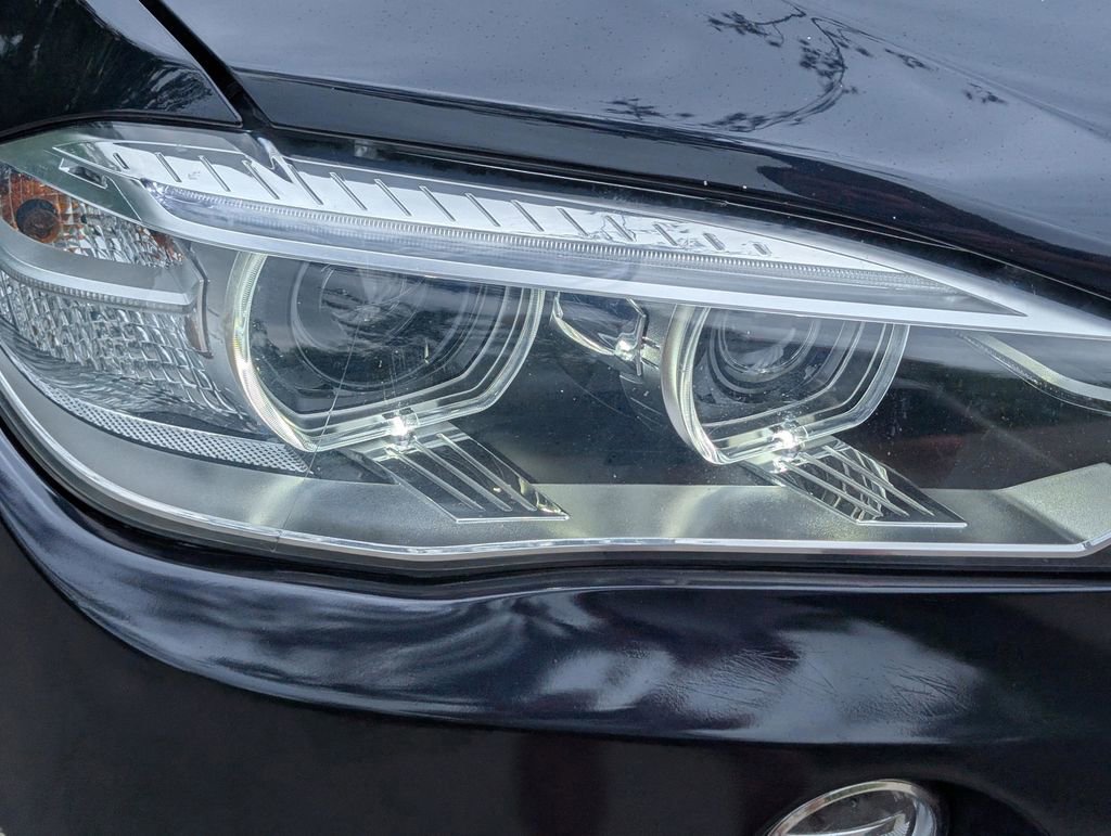 Used 2019 BMW X6 xDrive35i w/ M Sport Package AWD/4WD image 9
