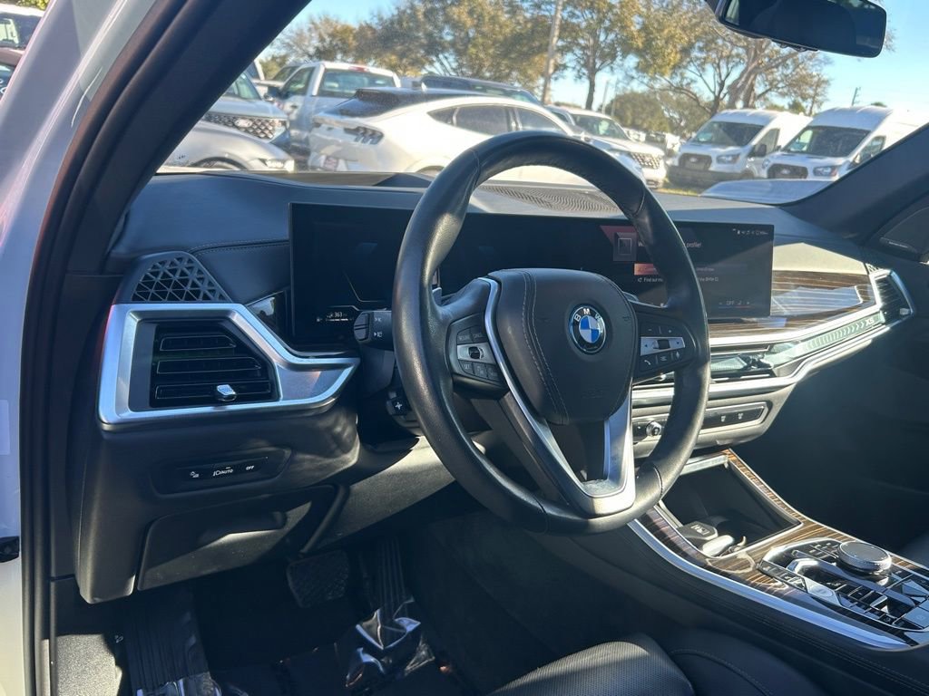 Used 2025 BMW X5 xDrive50e image 33