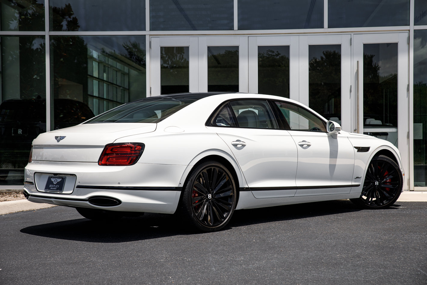 Certified 2024 Bentley Flying Spur W12 AWD/4WD image 3