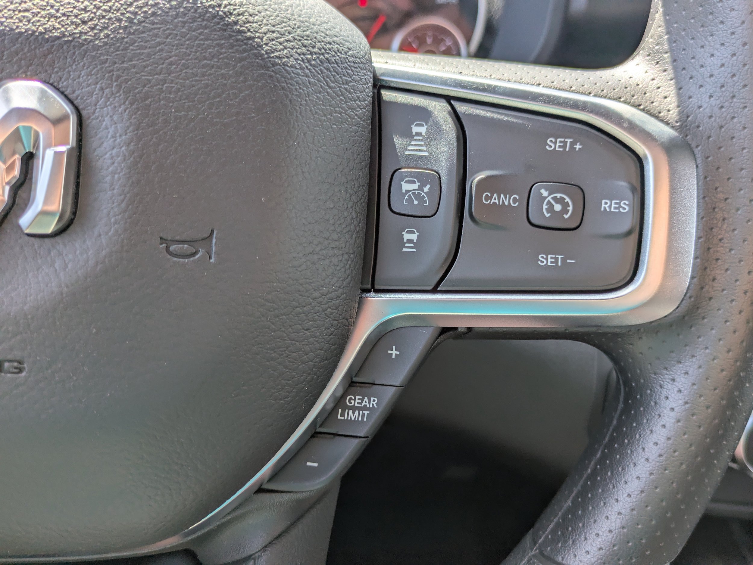 New 2026 RAM 1500 Express AWD/4WD image 13