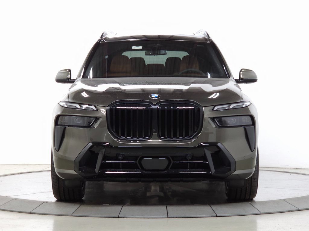 Used 2026 BMW X7 xDrive40i w/ M Sport Package AWD/4WD image 2
