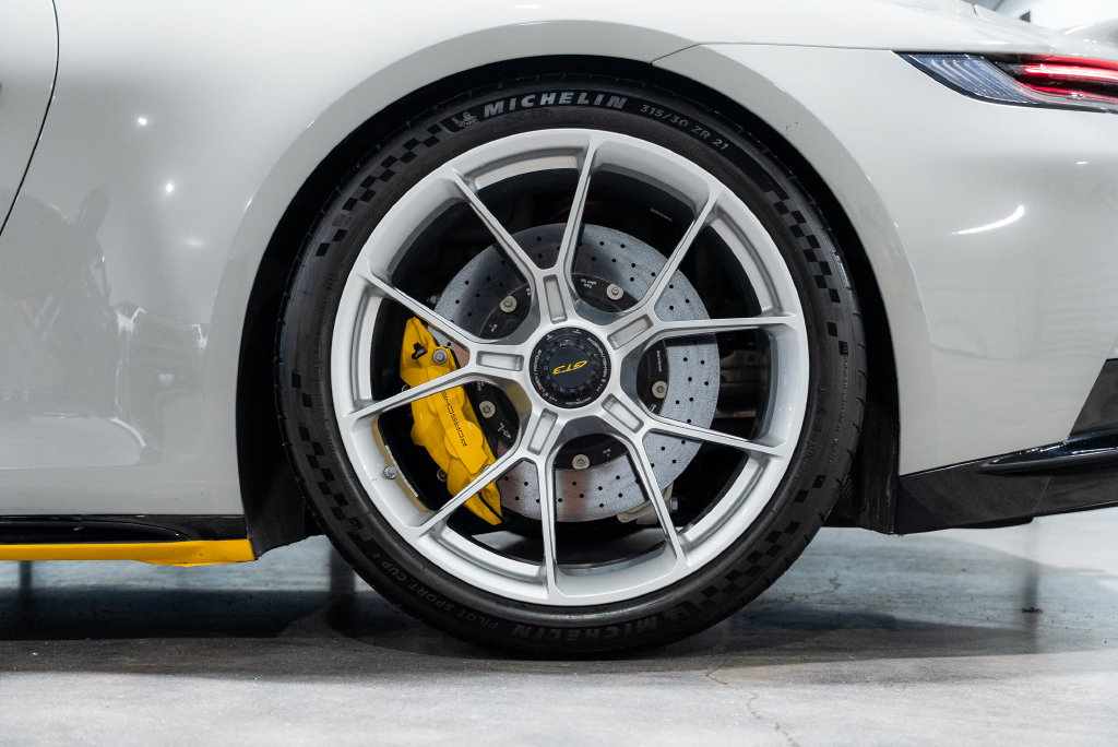 Used 2022 Porsche 911 GT3 RWD image 82