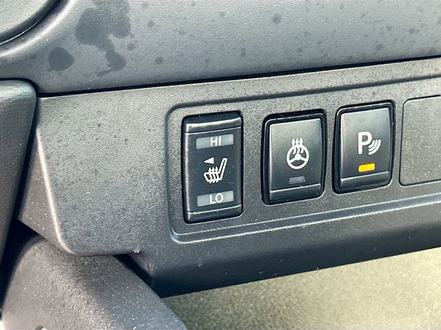 Used 2024 Nissan Frontier SV w/ SV Convenience Package image 23