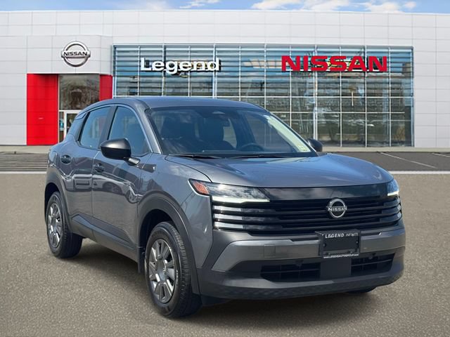 Used 2025 Nissan Kicks S AWD/4WD image 1