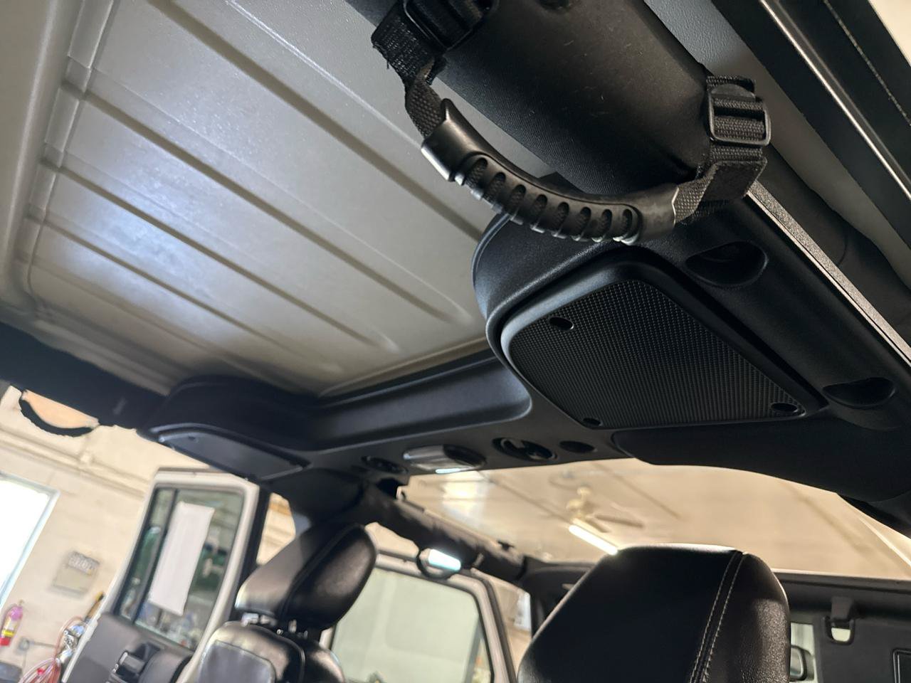 Used 2016 Jeep Wrangler Unlimited Rubicon AWD/4WD image 50