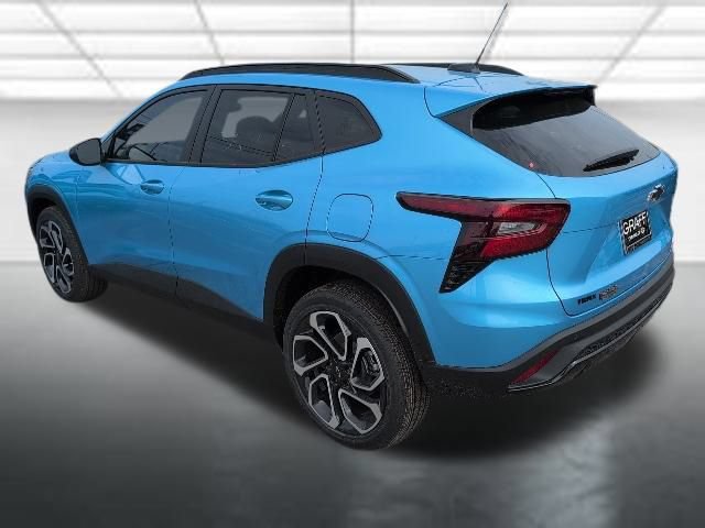 New 2026 Chevrolet Trax RS w/ Sunroof Package FWD image 2