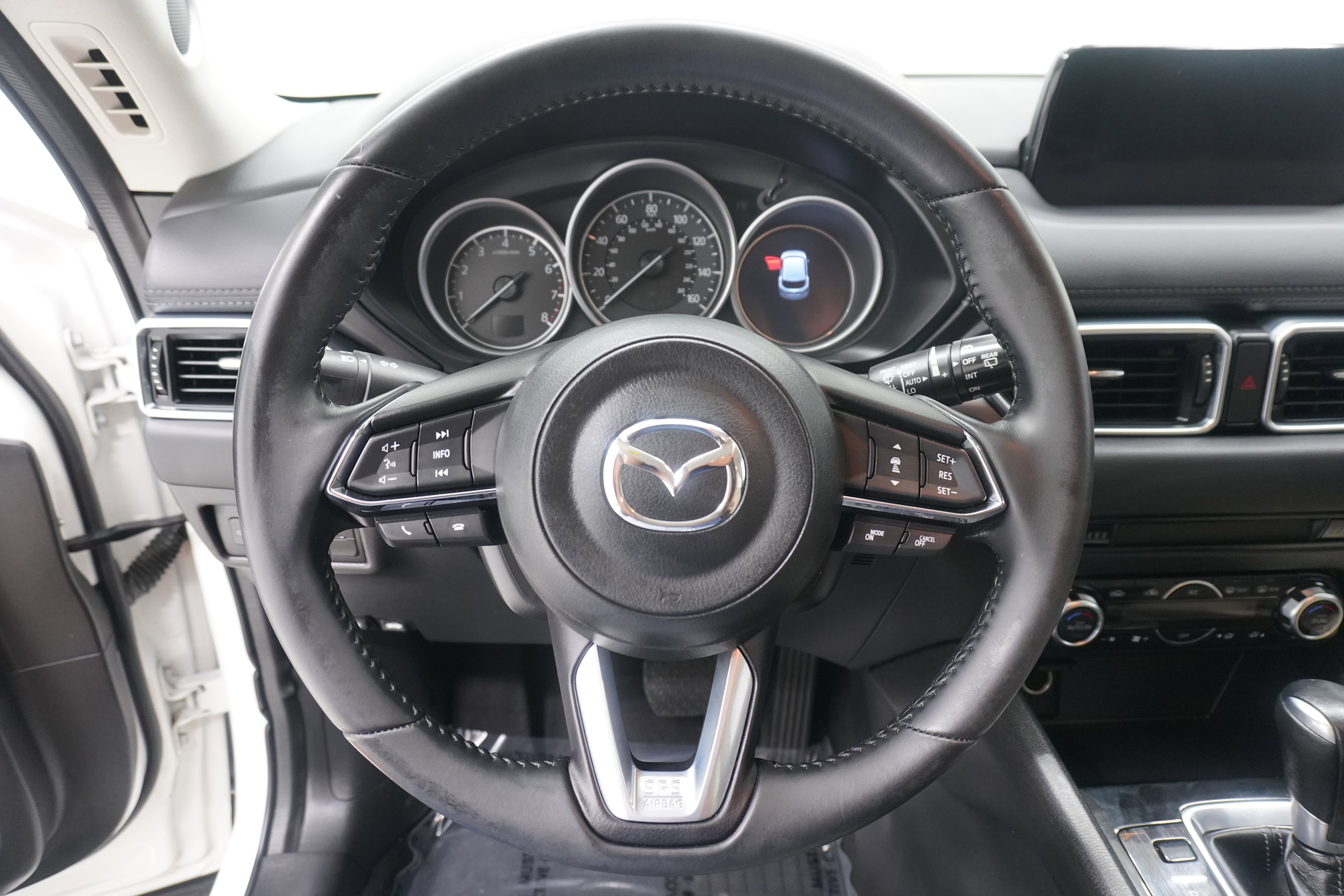 Used 2018 MAZDA CX-5 Touring w/ Preferred Equipment Package FWD image 17