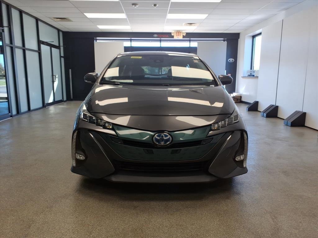 Used 2019 Toyota Prius Prime Advanced image 2