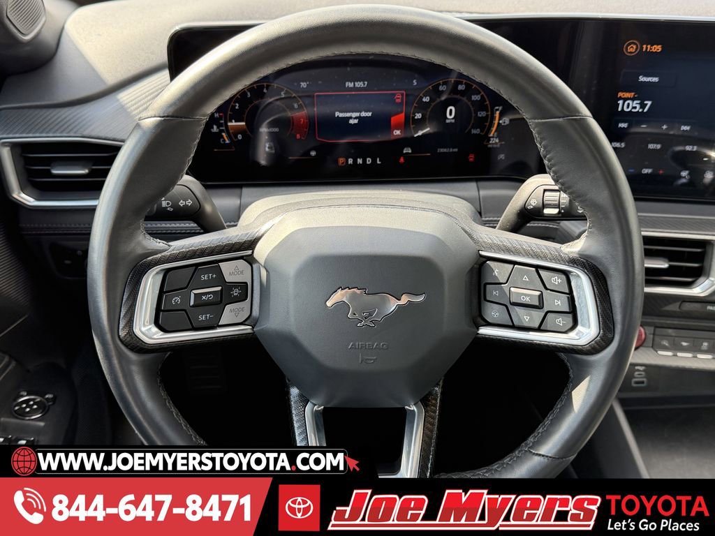 Used 2025 Ford Mustang Premium image 14