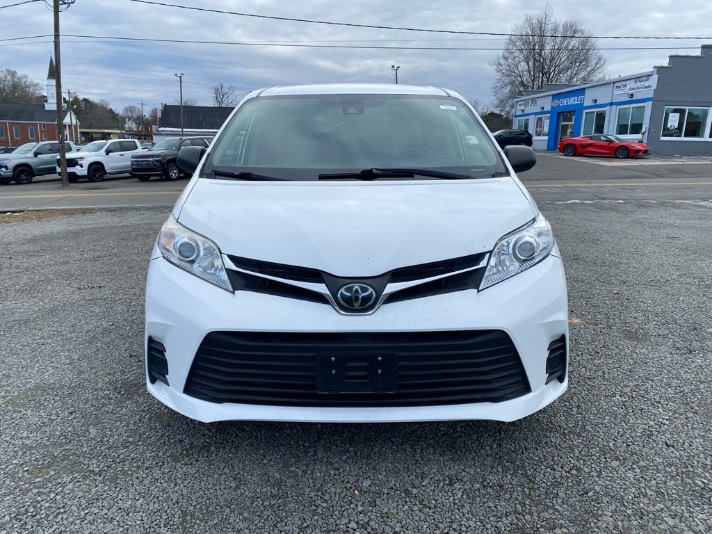 Used 2020 Toyota Sienna L image 8