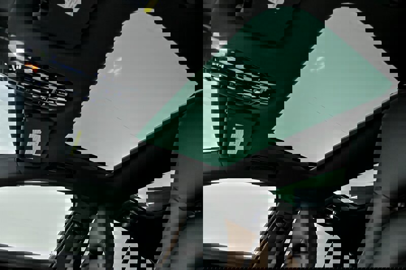 Used 2018 Porsche Panamera 4S image 23