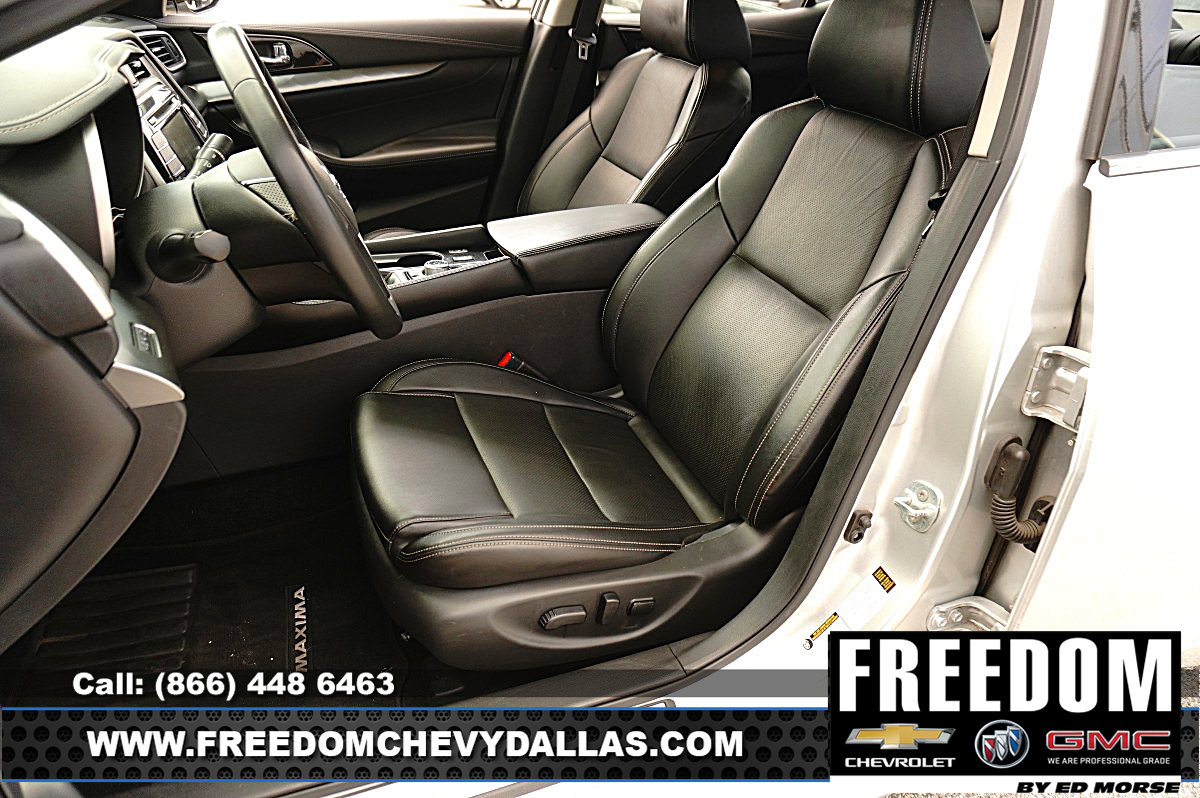 Used 2022 Nissan Maxima SV w/ Floor Mat Group FWD image 9