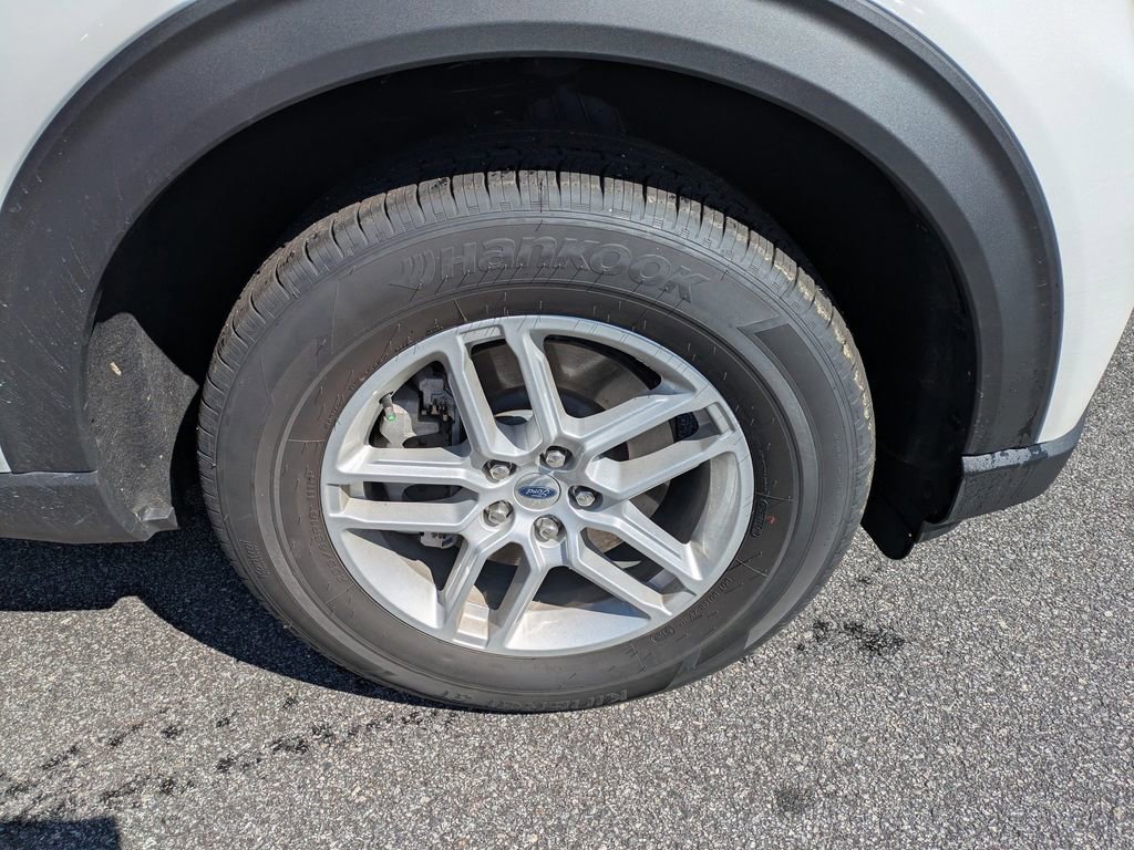 New 2026 Ford Explorer Active image 10