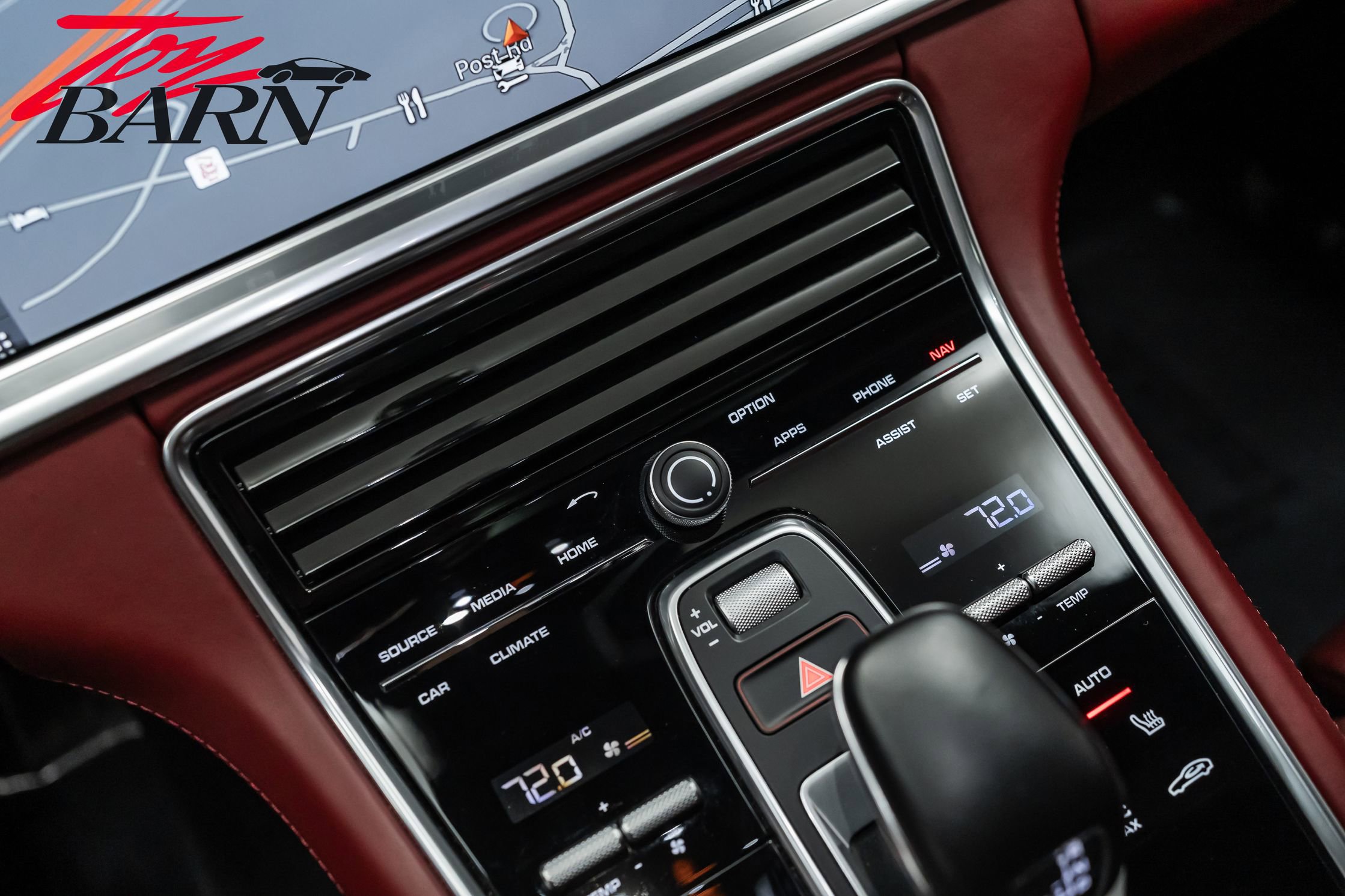 Used 2019 Porsche Panamera GTS image 40