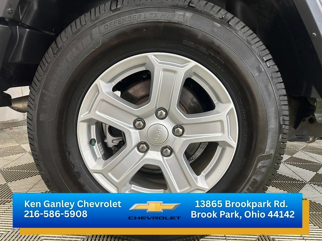 Used 2021 Jeep Wrangler Unlimited Sport AWD/4WD image 25
