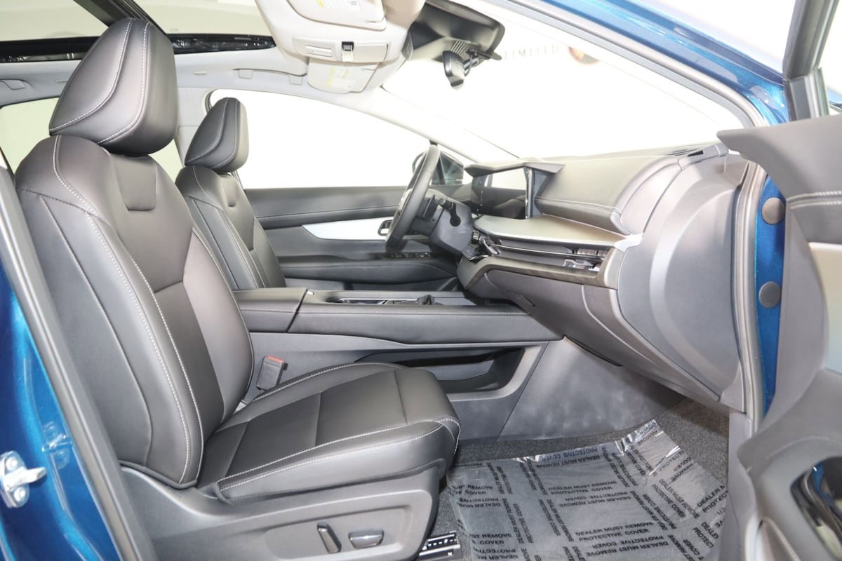 Used 2025 Nissan Murano SL AWD/4WD image 13