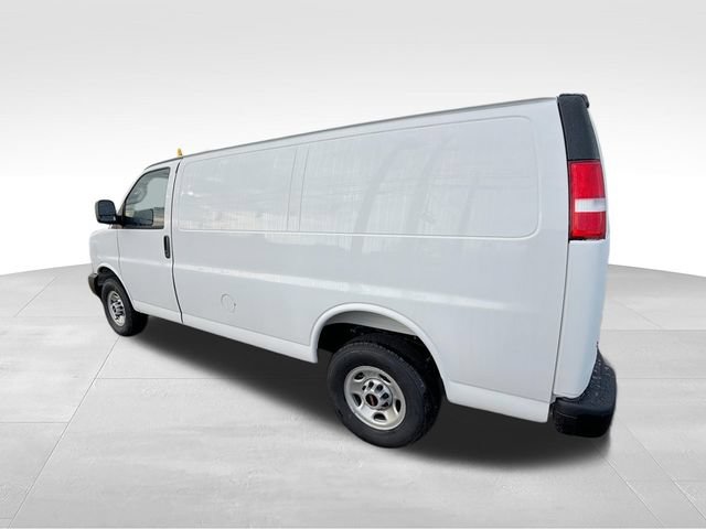New 2026 GMC Savana 2500 w/ Driver Convenience Package RWD image 6