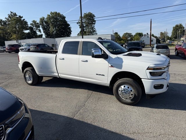 New 2026 RAM 3500 Laramie w/ Max Tow Package image 5