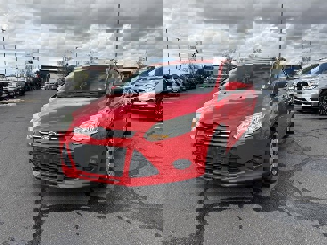 Used 2013 Ford Focus SE w/ Super Fuel Economy (SFE) Pkg image 9