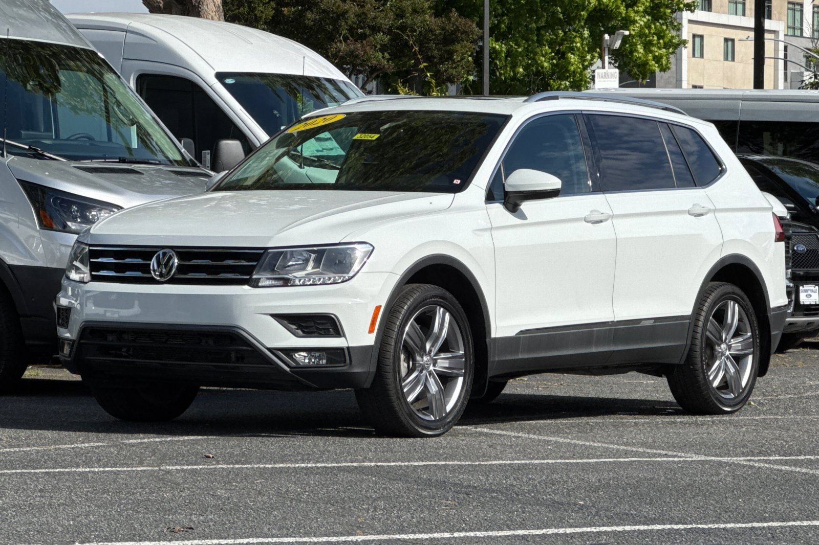 Used 2020 Volkswagen Tiguan SEL FWD image 8