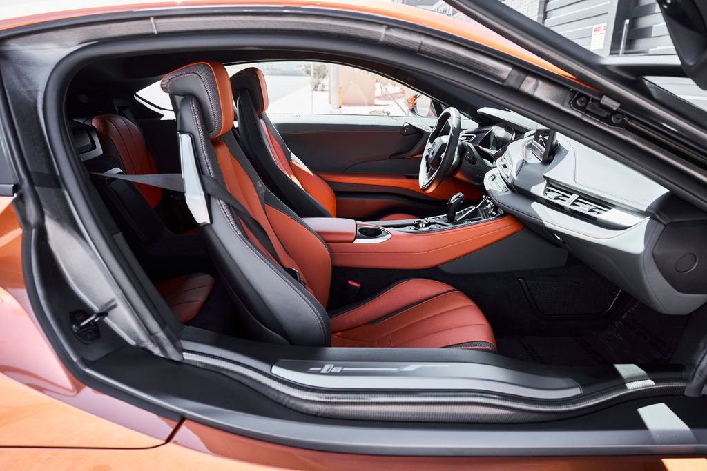 Used 2019 BMW i8 Coupe AWD/4WD image 28