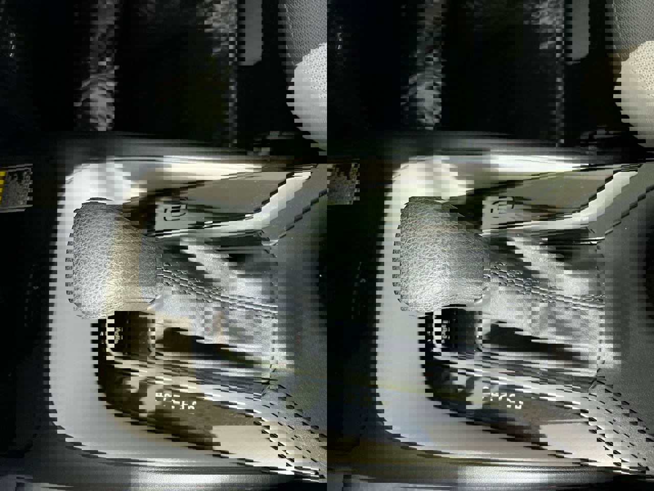 Used 2025 Toyota Corolla LE image 22