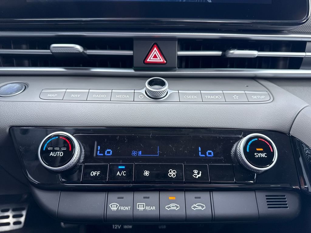 New 2026 Hyundai Elantra Sport FWD image 28