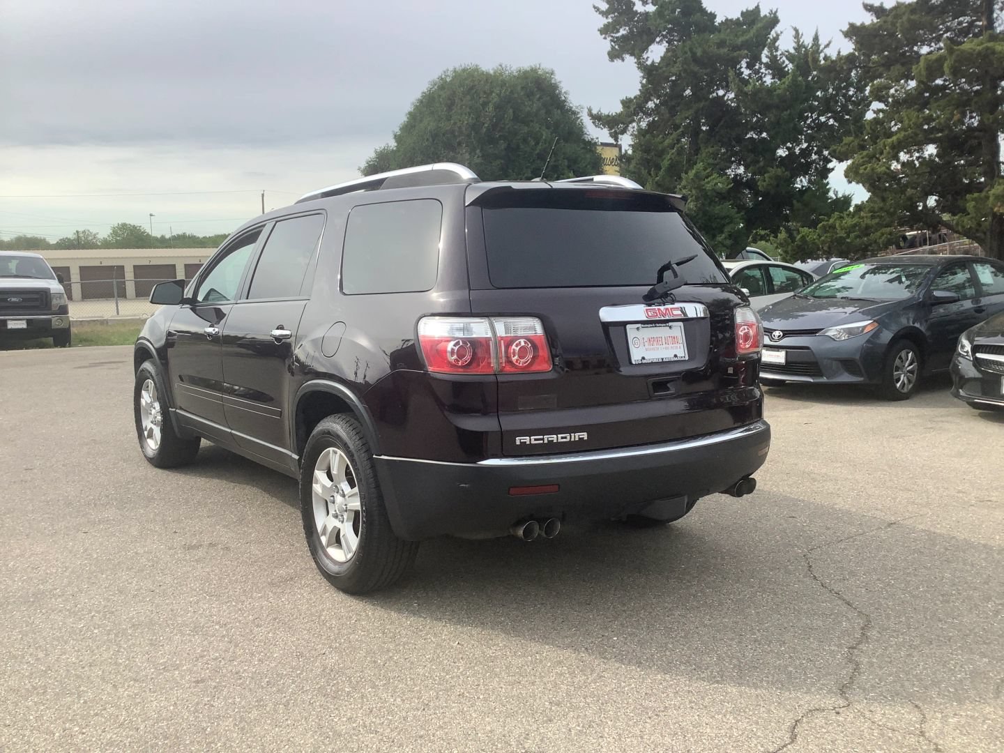 Used 2009 GMC Acadia SLE w/ Preferred Package FWD image 7