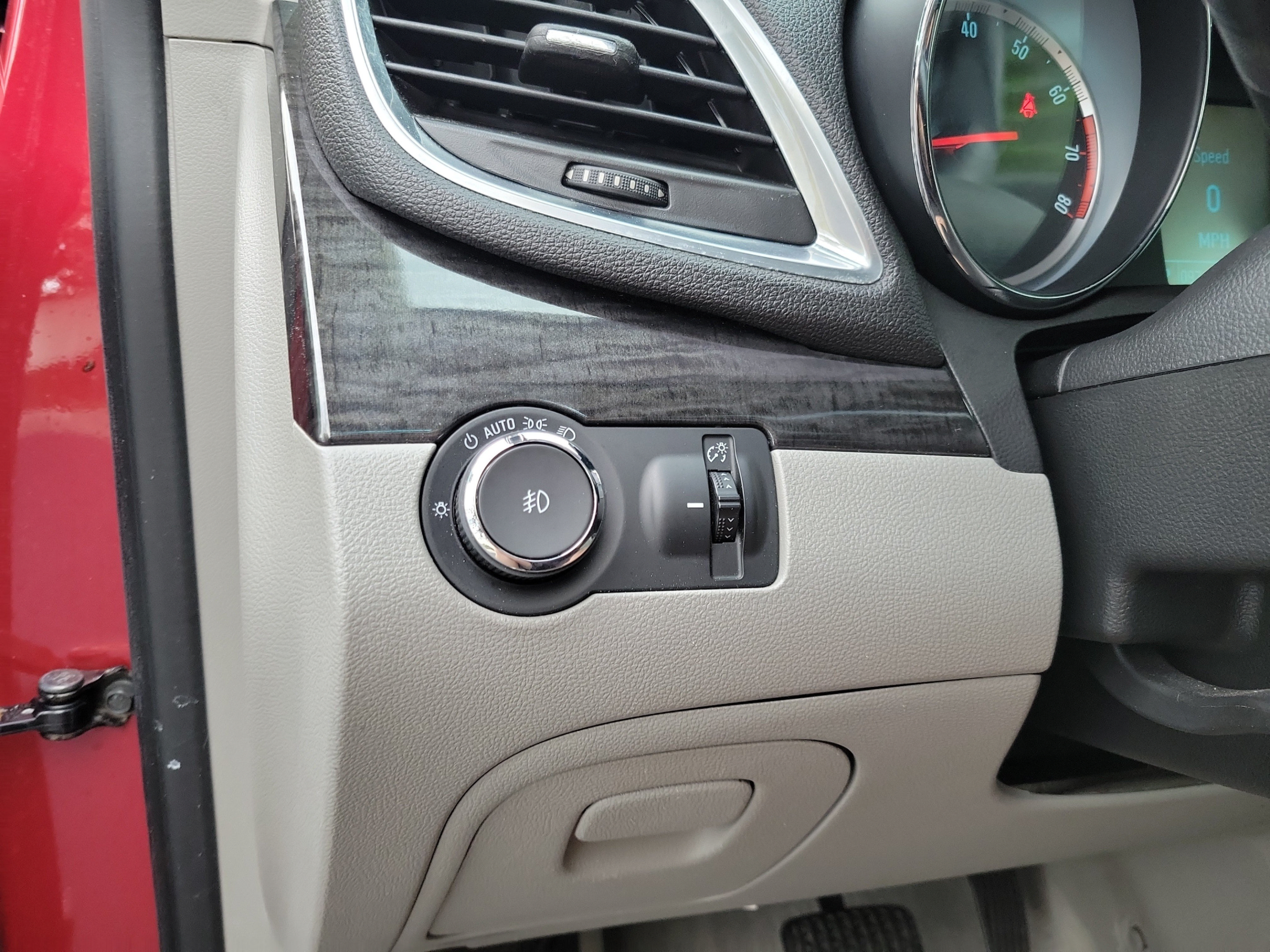 Used 2015 Buick Encore Premium FWD image 12