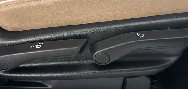 Used 2024 Chevrolet Suburban Premier image 18