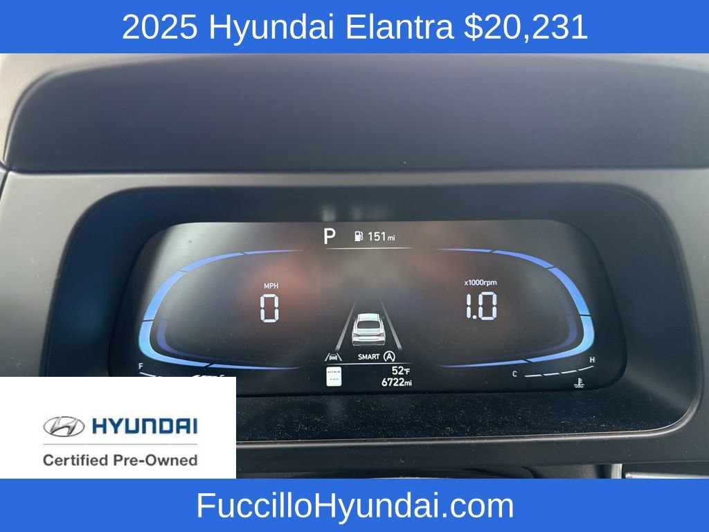 Certified 2025 Hyundai Elantra SE image 13