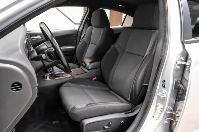 Used 2021 Dodge Charger SXT w/ Blacktop Package RWD image 33