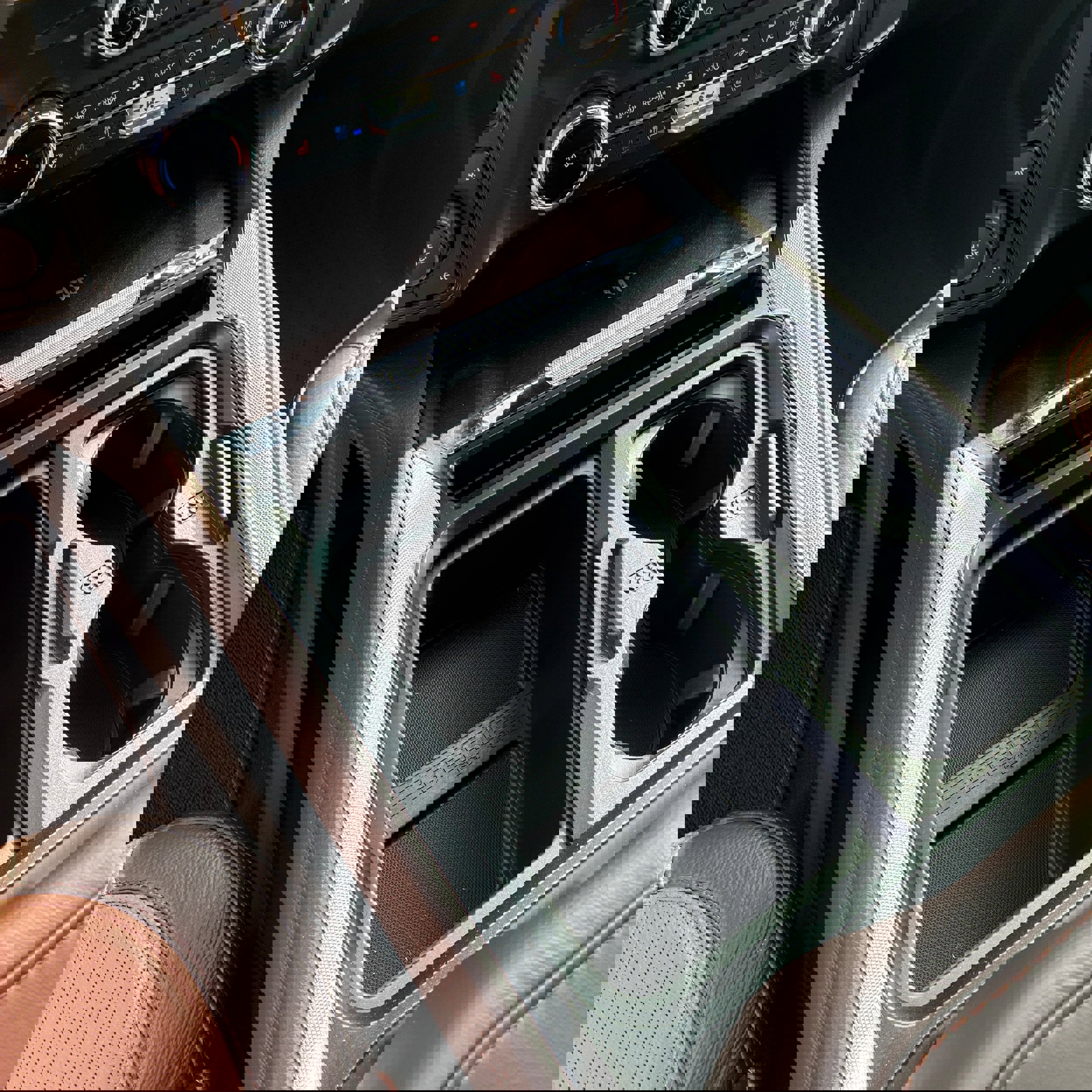 New 2025 Ford F350 King Ranch w/ FX4 Off-Road Package image 45