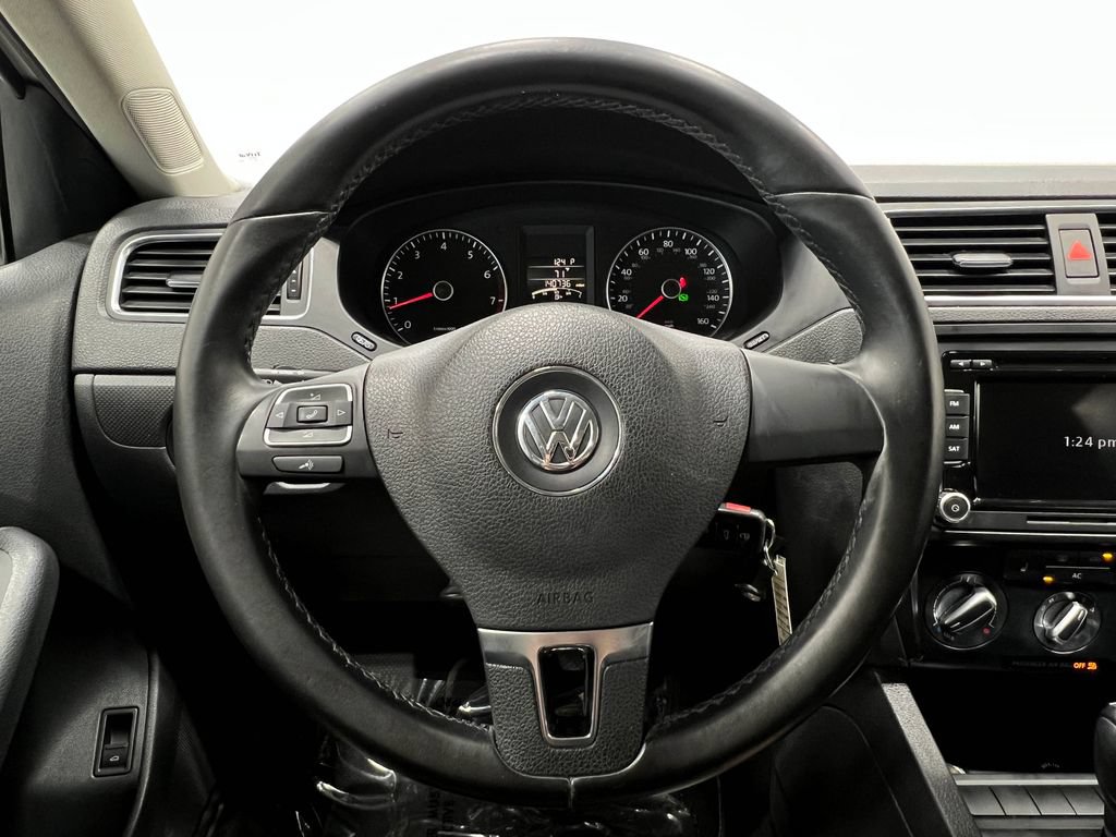 Used 2012 Volkswagen Jetta SE FWD image 21