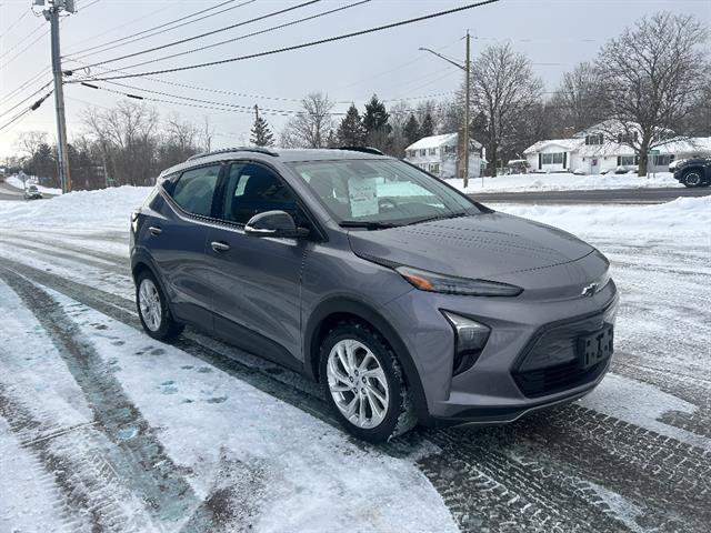 Certified 2023 Chevrolet Bolt EUV LT w/ Driver Confidence Package image 8