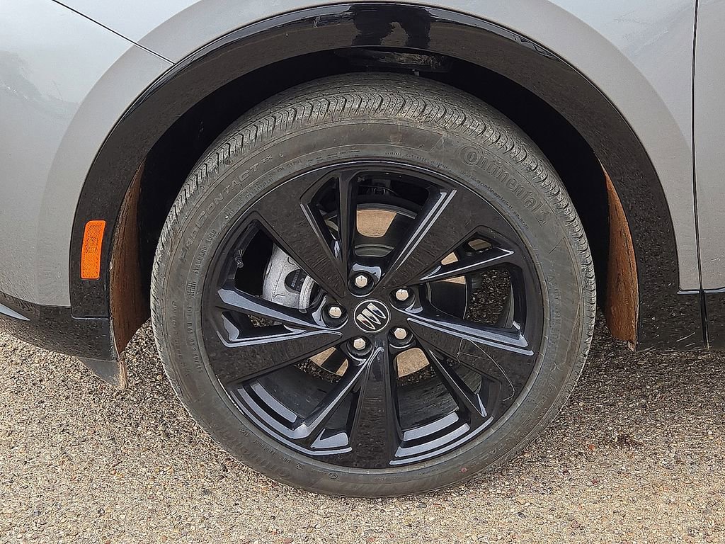 Used 2025 Buick Envision Sport Touring image 11