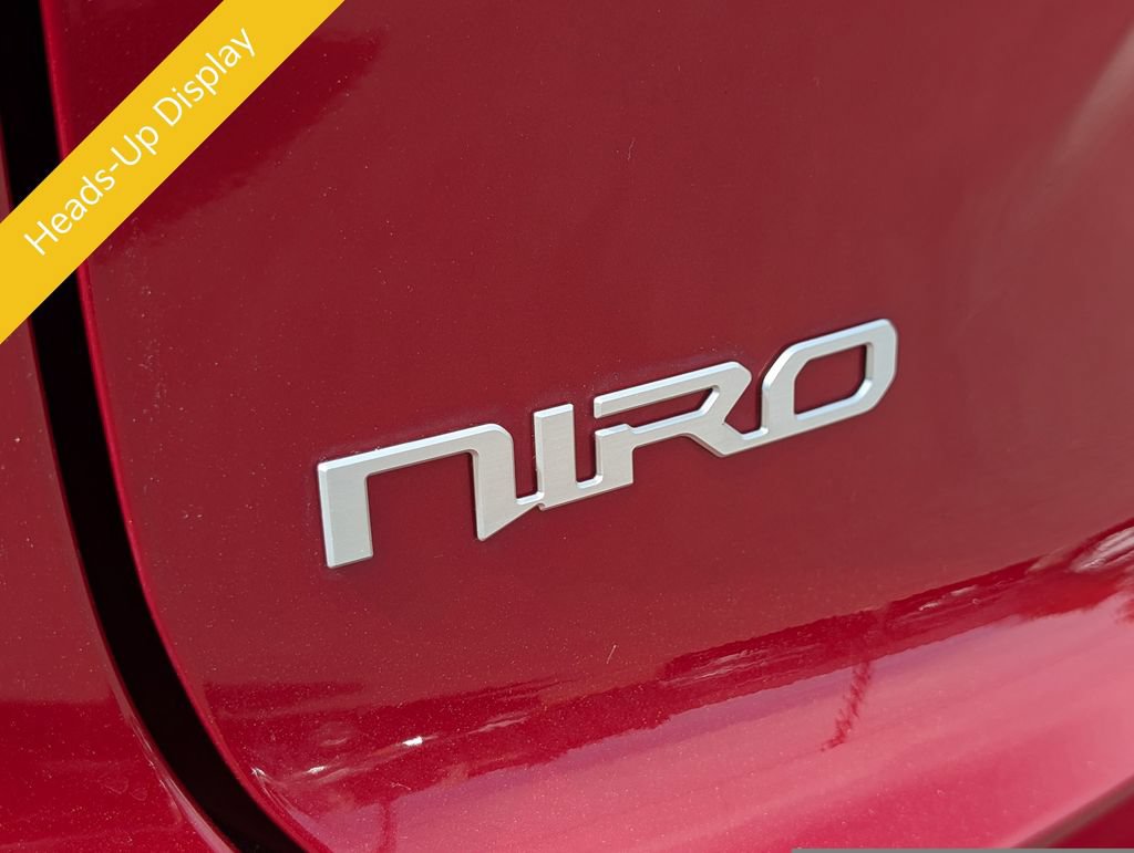 Certified 2025 Kia Niro Wave w/ Wave Preserve Package FWD image 14