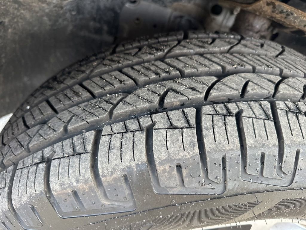 Used 2018 Jeep Cherokee Trailhawk w/ Cold Weather Group image 33