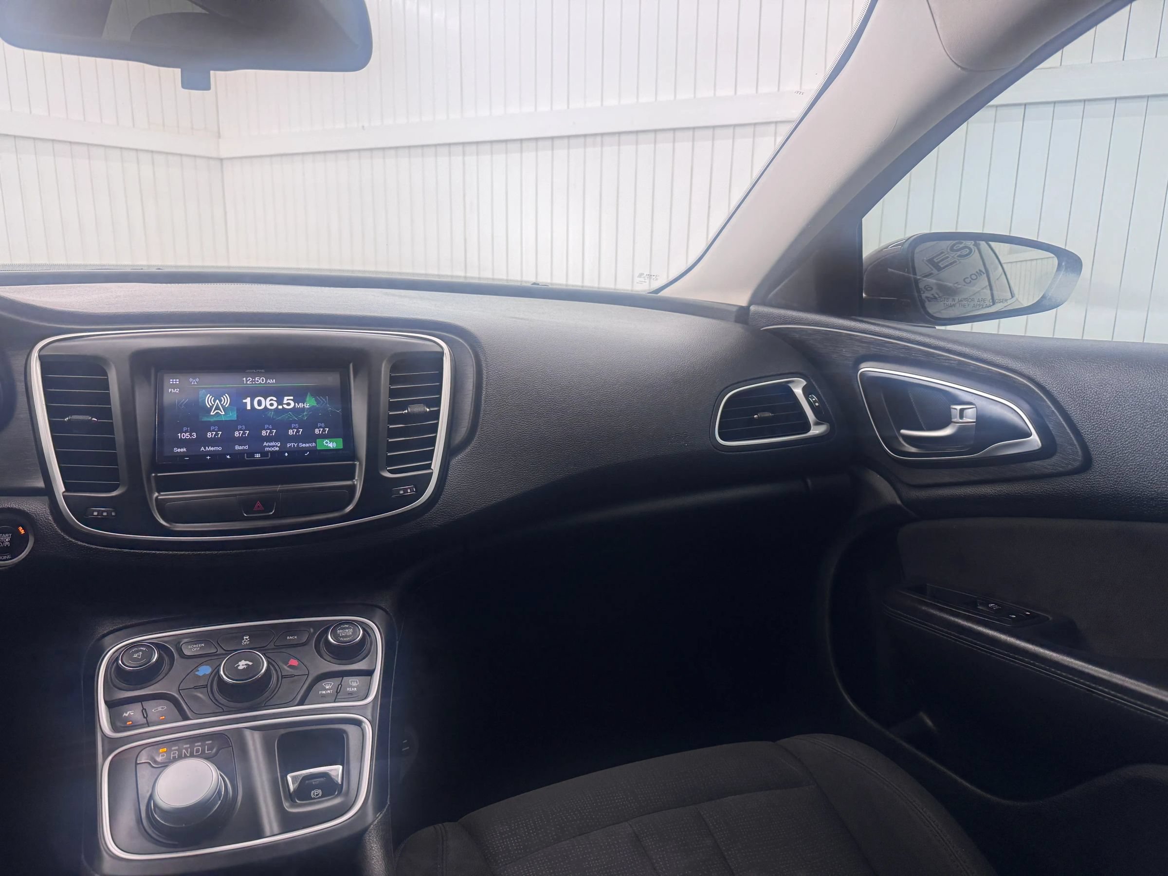 Used 2015 Chrysler 200 Limited FWD image 16