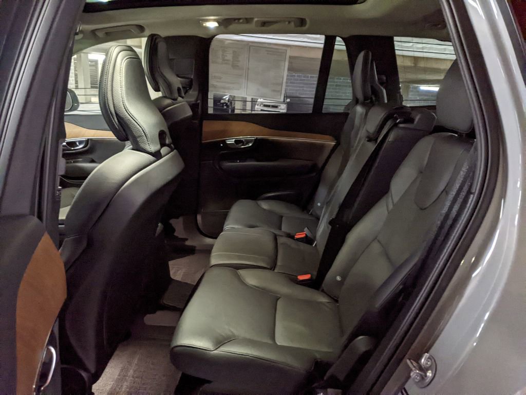 Certified 2025 Volvo XC90 T8 Plus w/ Protection Package Premier image 23