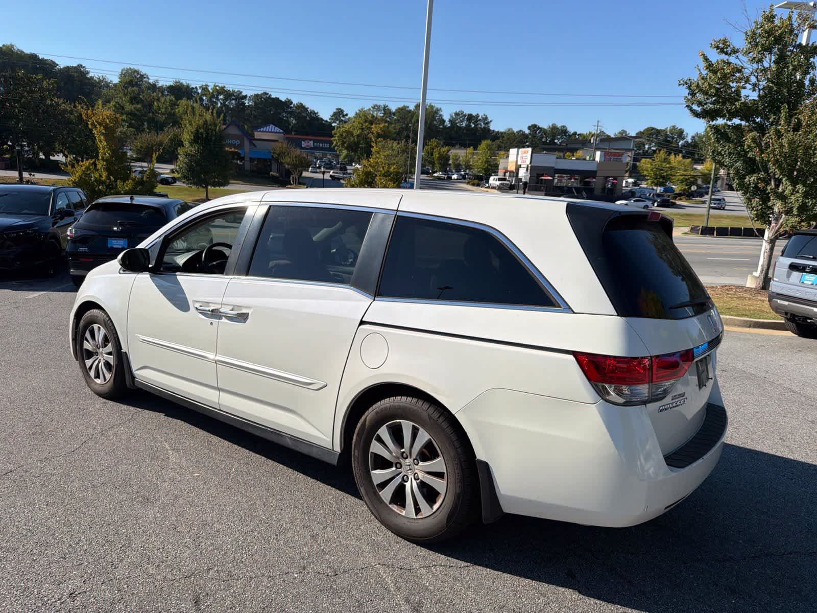 Used 2016 Honda Odyssey SE image 7