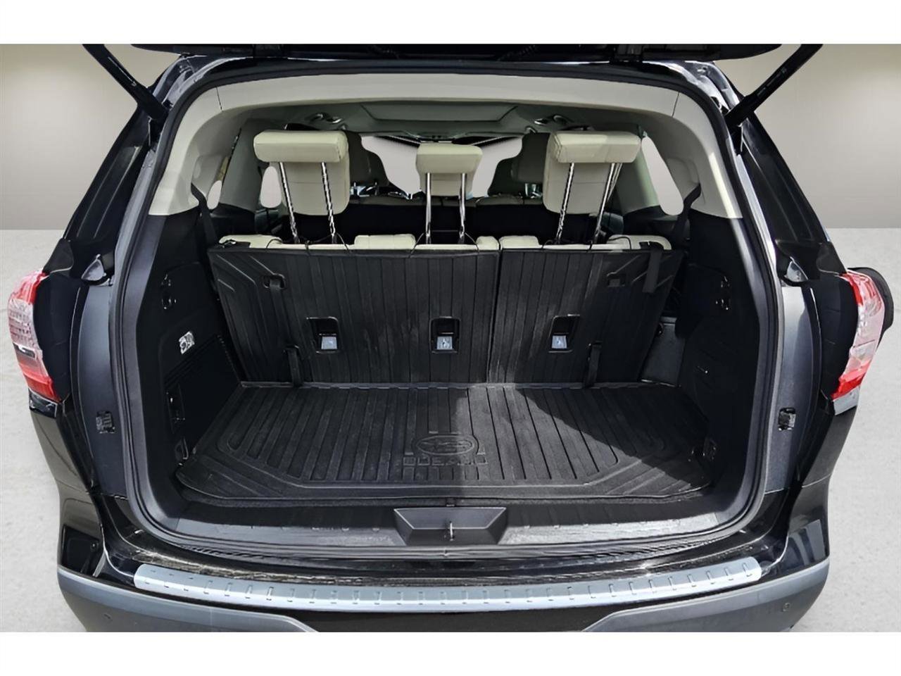 Used 2021 Subaru Ascent Limited w/ Technology Package image 23