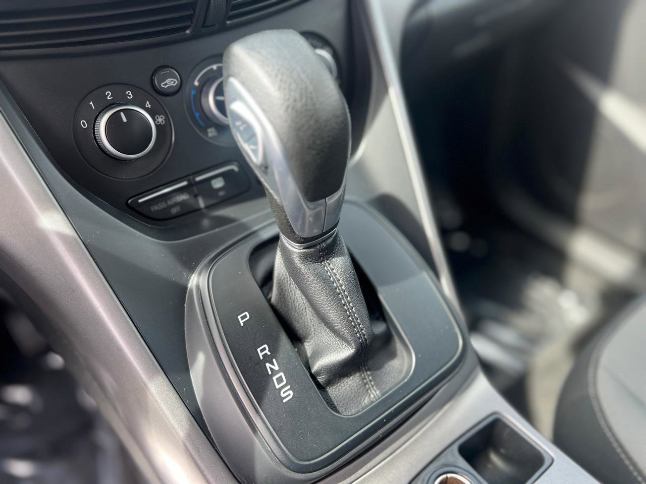 Used 2014 Ford Escape SE image 26