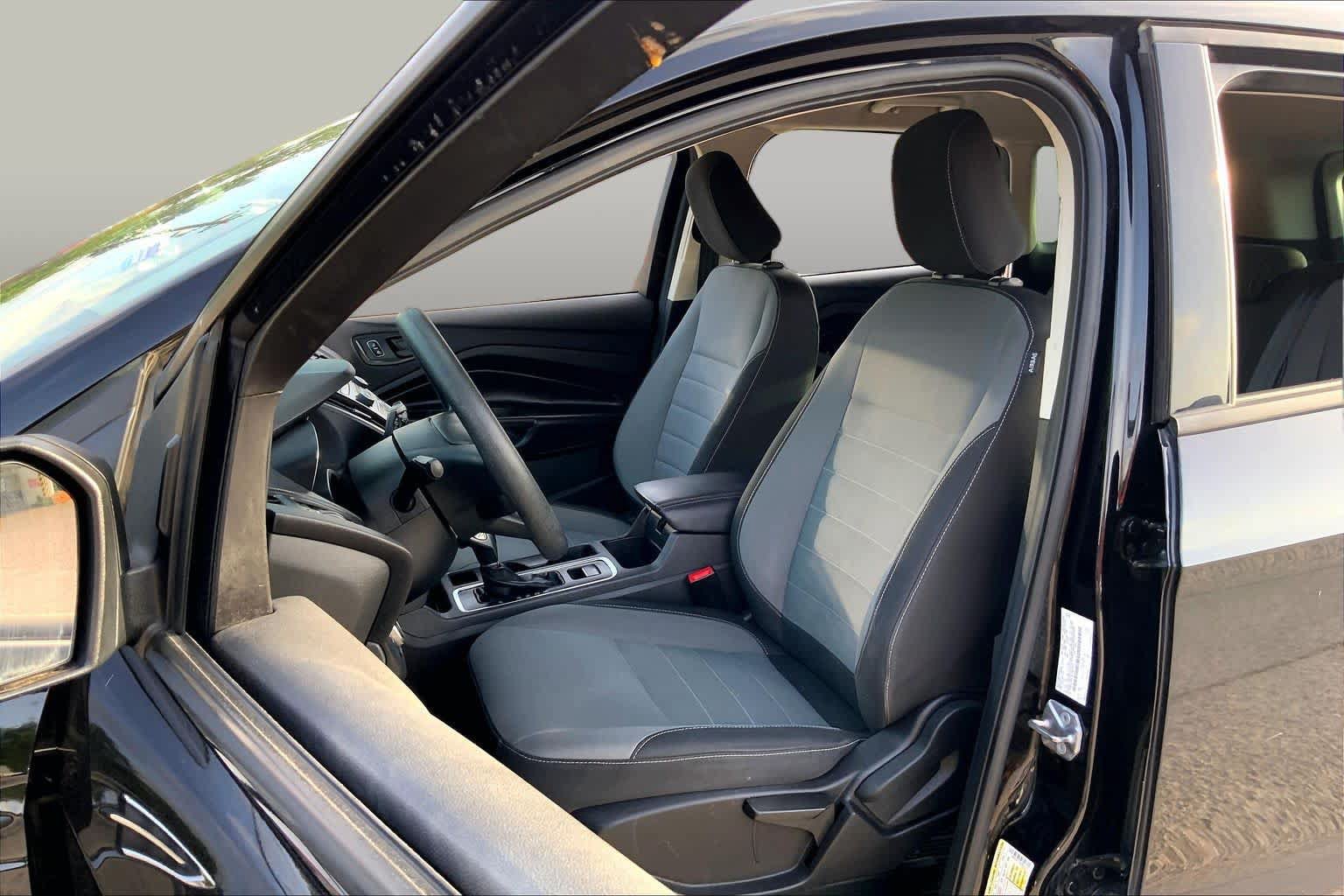 Used 2019 Ford Escape S FWD image 7