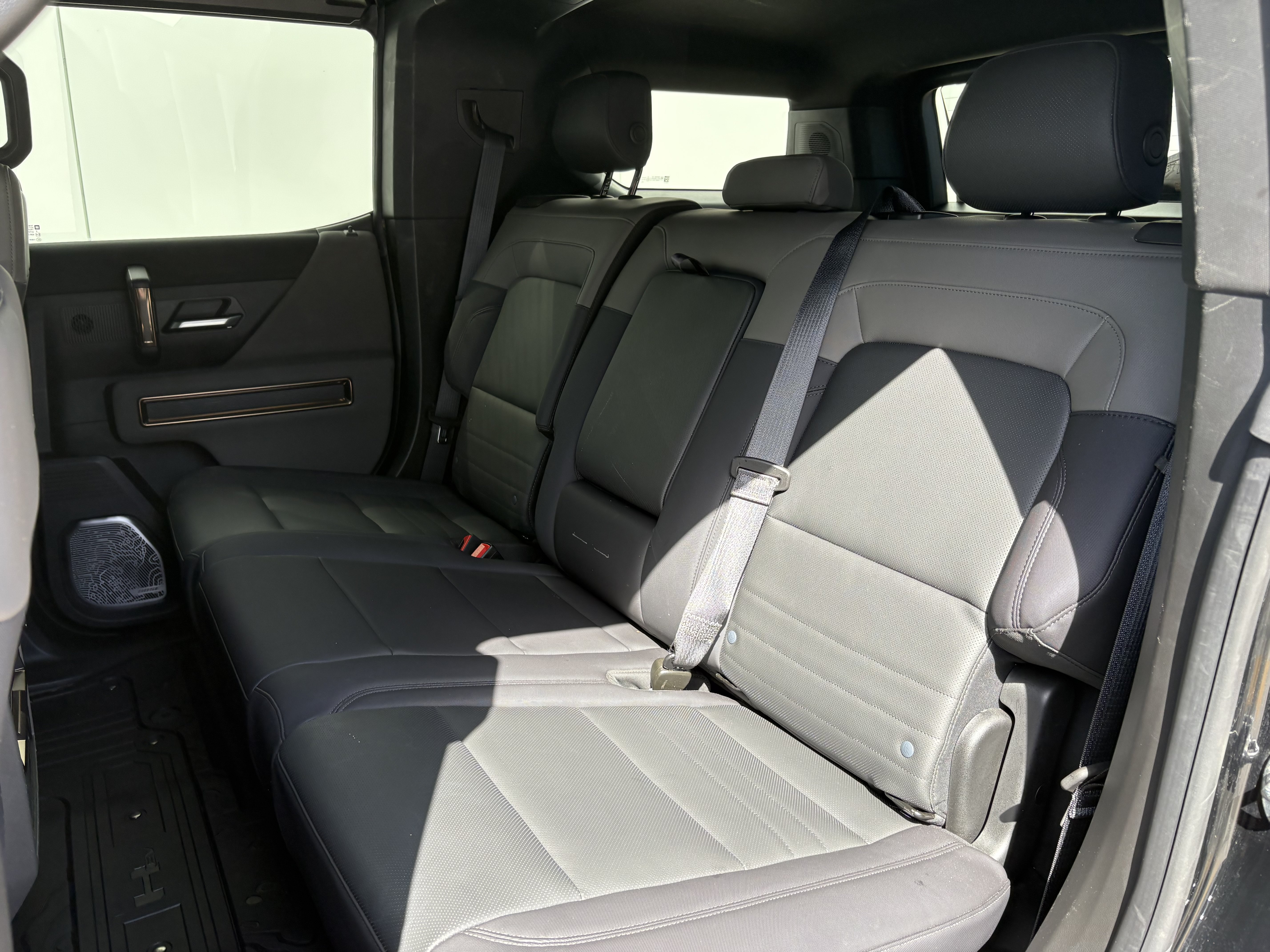 Used 2025 GMC Hummer EV 2X AWD/4WD image 12