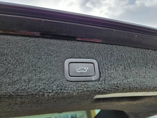 Used 2011 Volvo XC70 3.2 AWD/4WD image 13